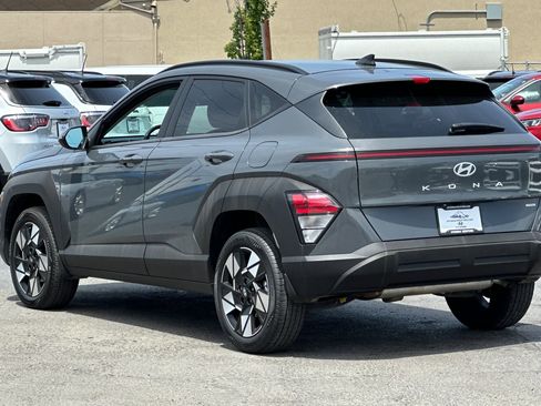 Certified 2025 Hyundai Kona SEL AWD/4WD image 6
