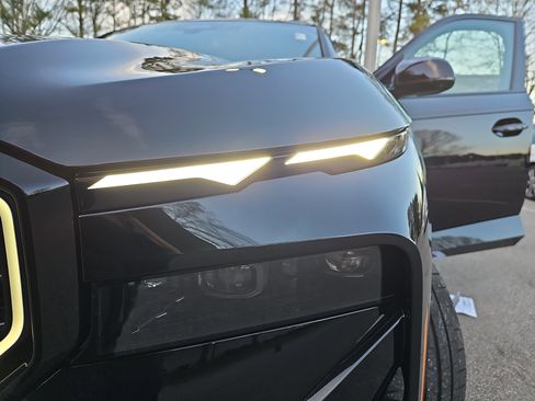 New 2026 BMW XM Label Red AWD/4WD image 33