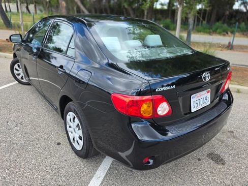 Used 2010 Toyota Corolla image 19