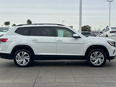 Certified 2022 Volkswagen Atlas SE w/ Panoramic Sunroof Package image 4