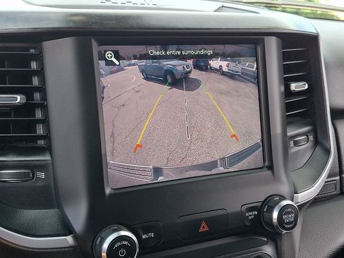 Used 2019 RAM 1500 Big Horn AWD/4WD image 17