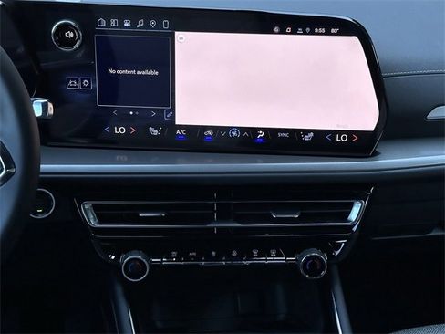 New 2026 Chevrolet Traverse LT image 13