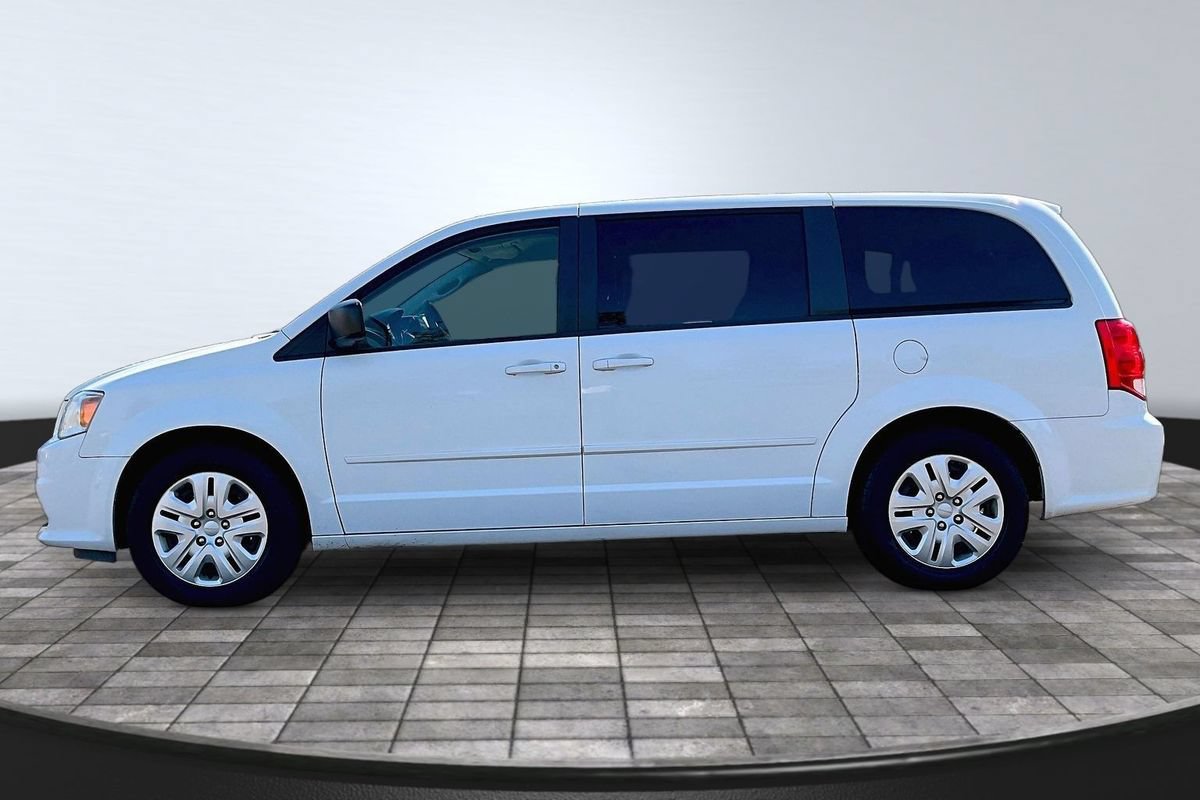 Used 2016 Dodge Grand Caravan SE w/ Quick Order Package 29E SE FWD image 4