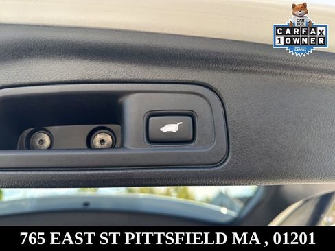 Used 2022 Honda Pilot Touring image 13