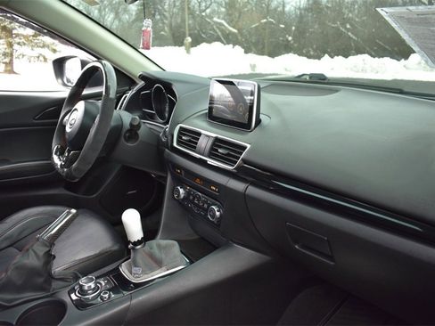 Used 2014 MAZDA MAZDA3 i Grand Touring image 32