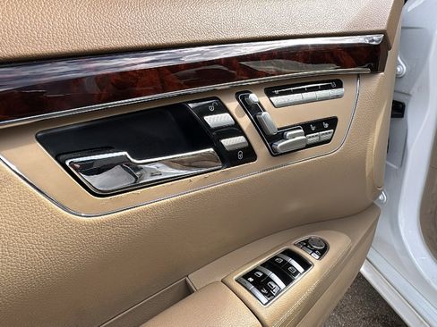Used 2013 Mercedes-Benz S 550 image 13