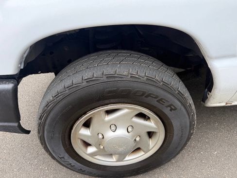 Used 2012 Ford E-250 and Econoline 250 w/ Commercial Cargo Van Pkg image 26