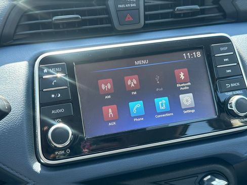 Used 2025 Nissan Versa SV FWD image 20