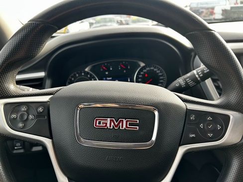 Used 2021 GMC Acadia SLE image 23