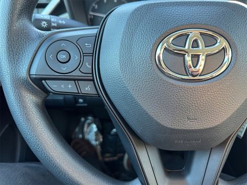 Used 2024 Toyota Corolla LE image 29