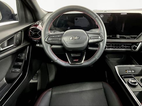 Used 2025 Chevrolet Equinox RS w/ Safety and Technology Package image 8