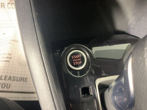 Used 2021 Nissan Kicks S FWD image 18