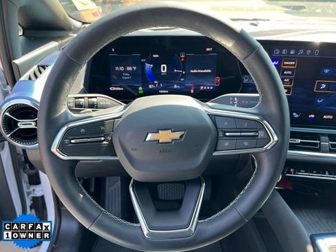 Used 2024 Chevrolet Equinox EV LT AWD/4WD image 24