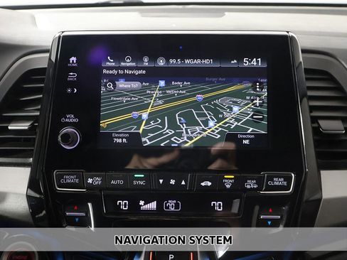 Used 2023 Honda Odyssey Touring image 3