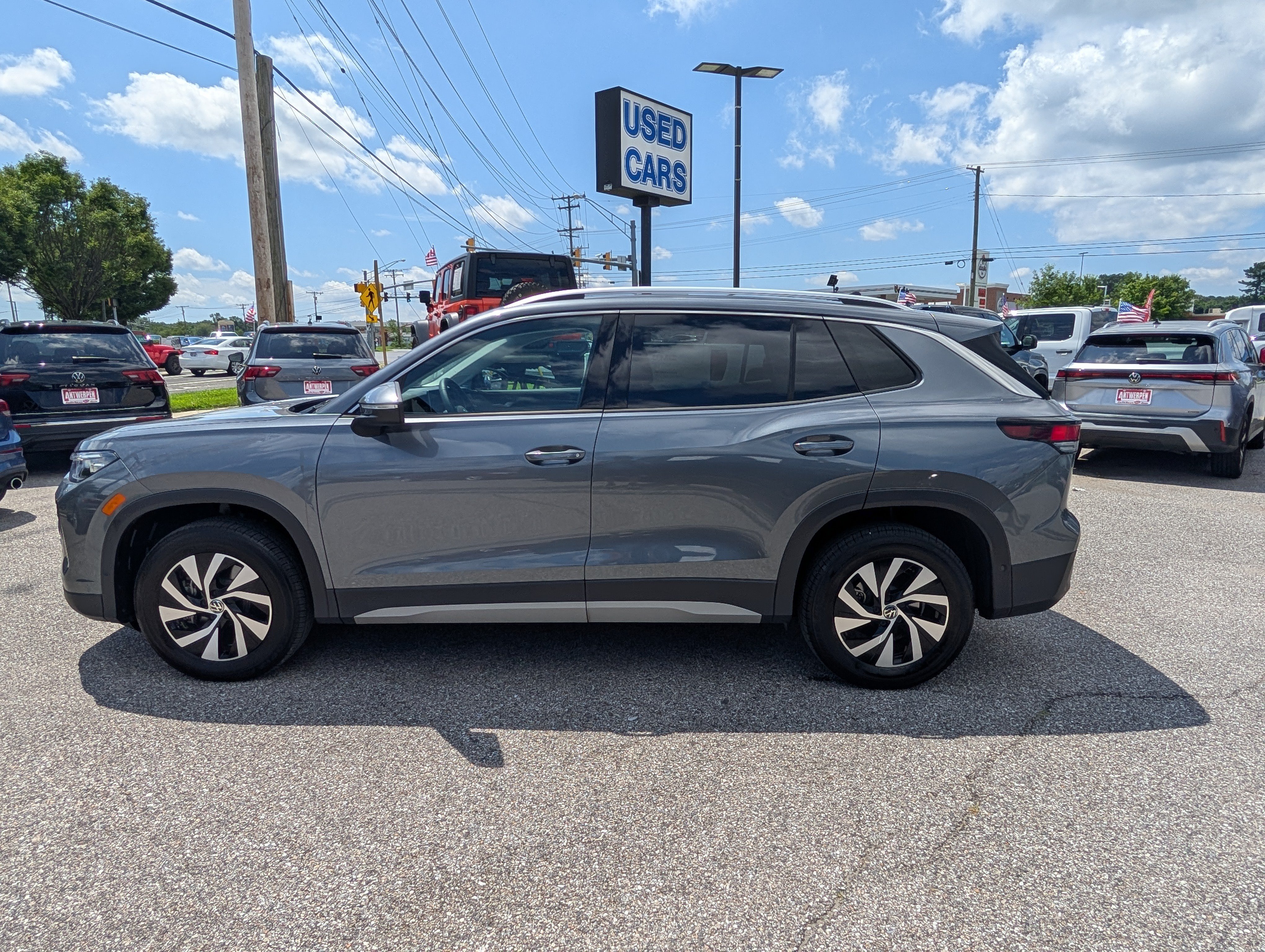 Used 2025 Volkswagen Tiguan S AWD/4WD image 6