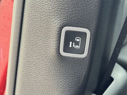 New 2026 Chrysler Pacifica Select image 32