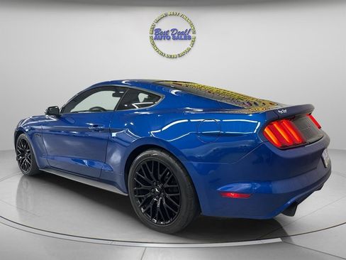 Used 2017 Ford Mustang GT w/ GT Performance Package RWD image 3