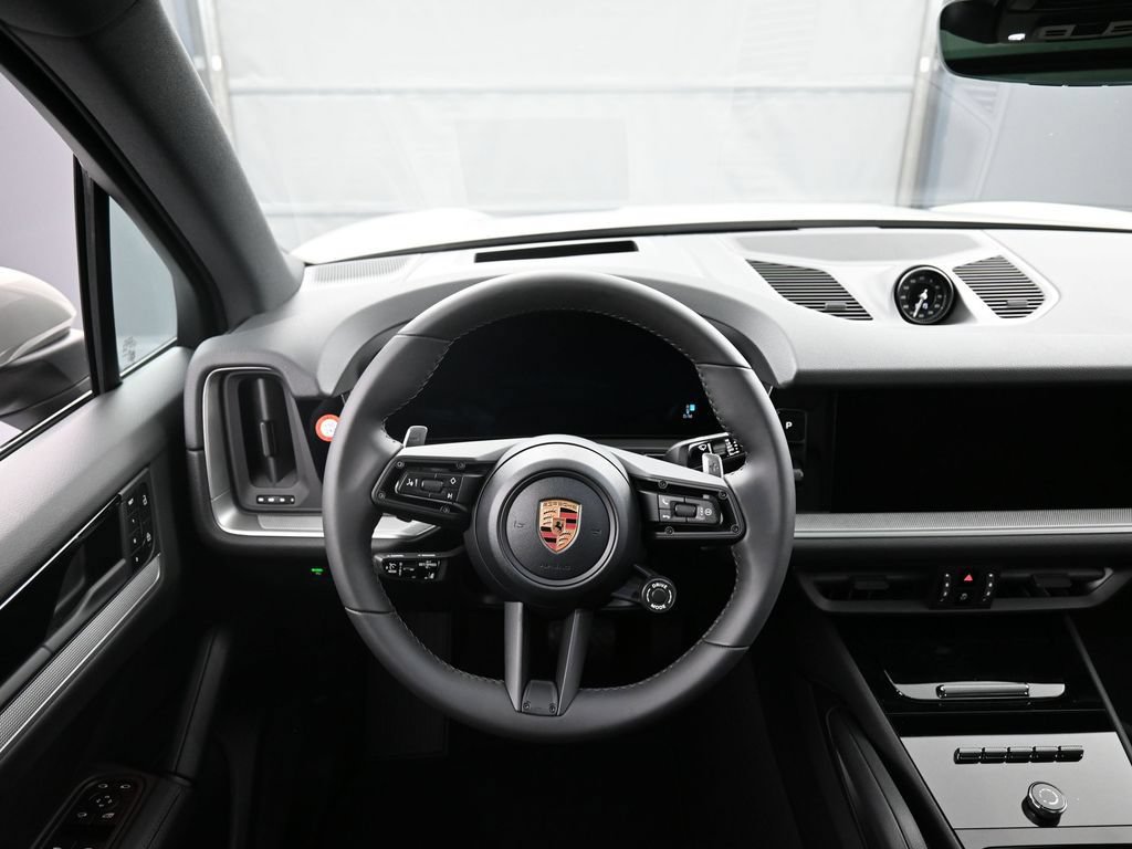 Certified 2026 Porsche Cayenne E-Hybrid AWD/4WD image 18