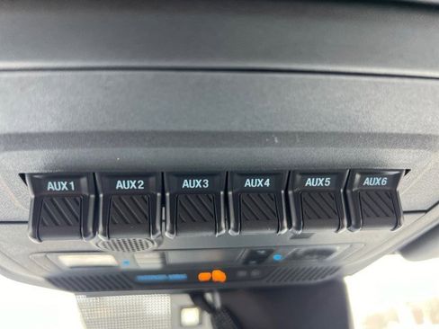 New 2023 Ford Bronco Badlands image 24