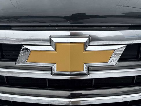 Certified 2023 Chevrolet Silverado 1500 High Country w/ Technology Package image 31