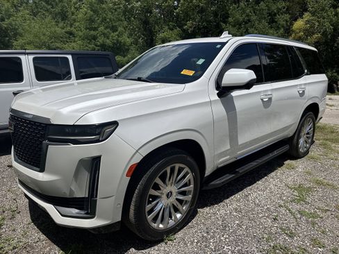 Used 2021 Cadillac Escalade Premium Luxury w/ Performance Package RWD image 1