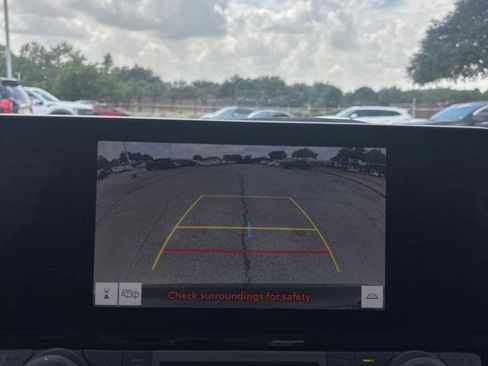 Used 2025 Toyota Grand Highlander AWD image 11