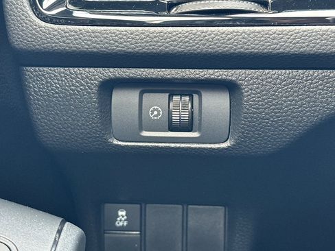 Certified 2025 Honda Civic Sport image 30