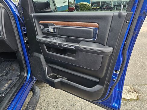 Used 2018 RAM 1500 Laramie w/ Convenience Group AWD/4WD image 11