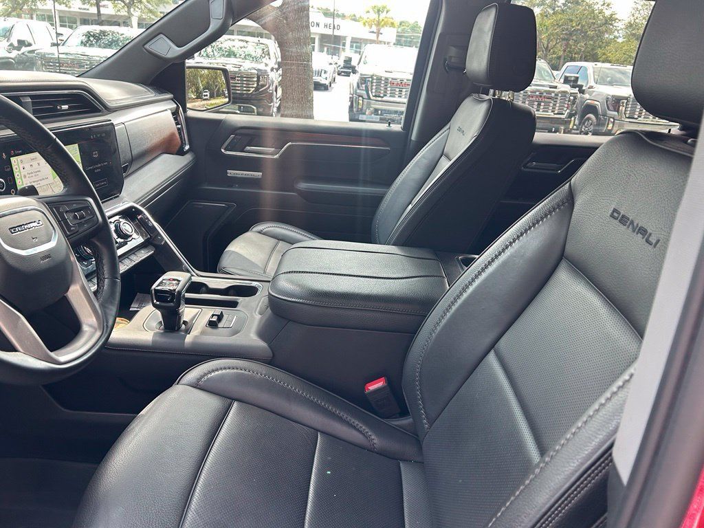 Used 2024 GMC Sierra 1500 Denali w/ Denali Reserve Package AWD/4WD image 10