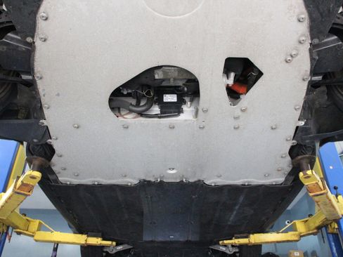 Used 2015 BMW i8 image 98