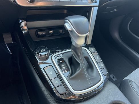 Used 2024 Kia Seltos S AWD/4WD image 22