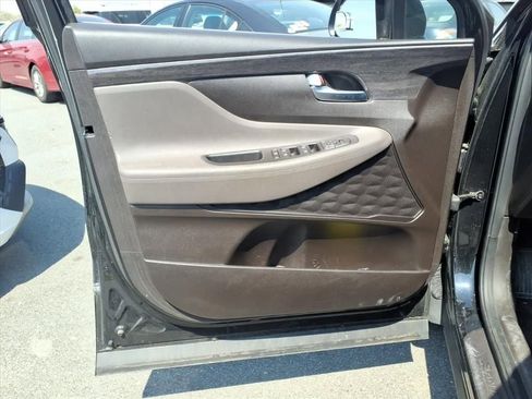Used 2020 Hyundai Santa Fe SE image 8