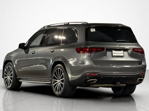 New 2026 Mercedes-Benz GLS 580 4MATIC image 3