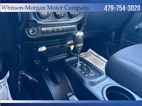 Used 2018 Jeep Wrangler Unlimited Sport w/ Connectivity Group AWD/4WD image 24