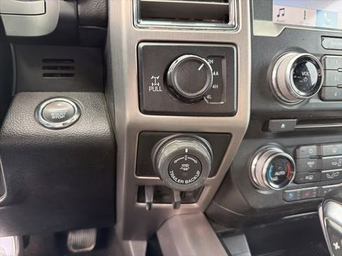 Used 2018 Ford F150 Platinum AWD/4WD image 16