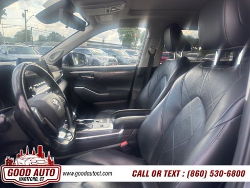 Used 2020 Toyota Highlander Platinum AWD/4WD image 6