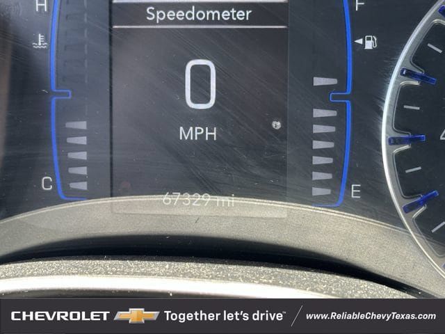 Used 2022 Chrysler Voyager LX FWD image 15