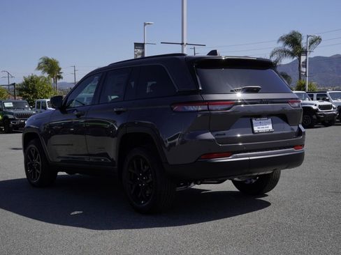 New 2026 Jeep Grand Cherokee Altitude AWD/4WD image 6