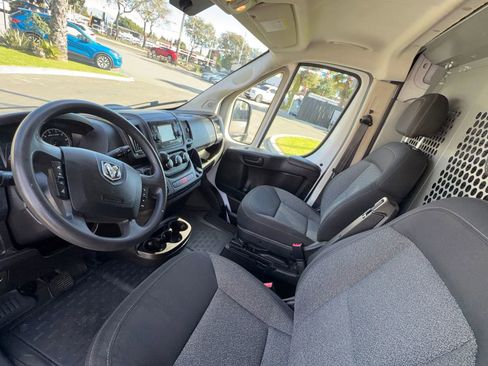 Used 2020 RAM ProMaster 2500 image 12