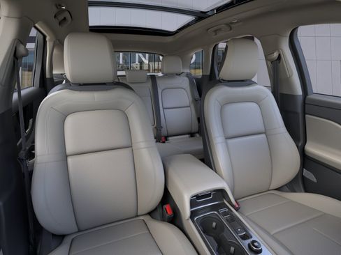 New 2026 Lincoln Corsair Grand Touring w/ Jet Appearance Package AWD/4WD image 10