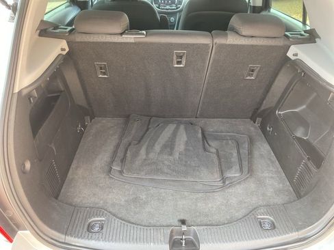 Used 2020 Chevrolet Trax LS image 12