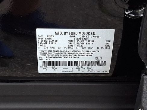 Used 2023 Ford Explorer XLT AWD/4WD image 30