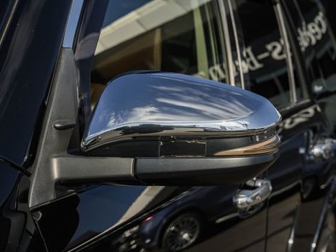 Used 2021 Toyota 4Runner Limited image 14