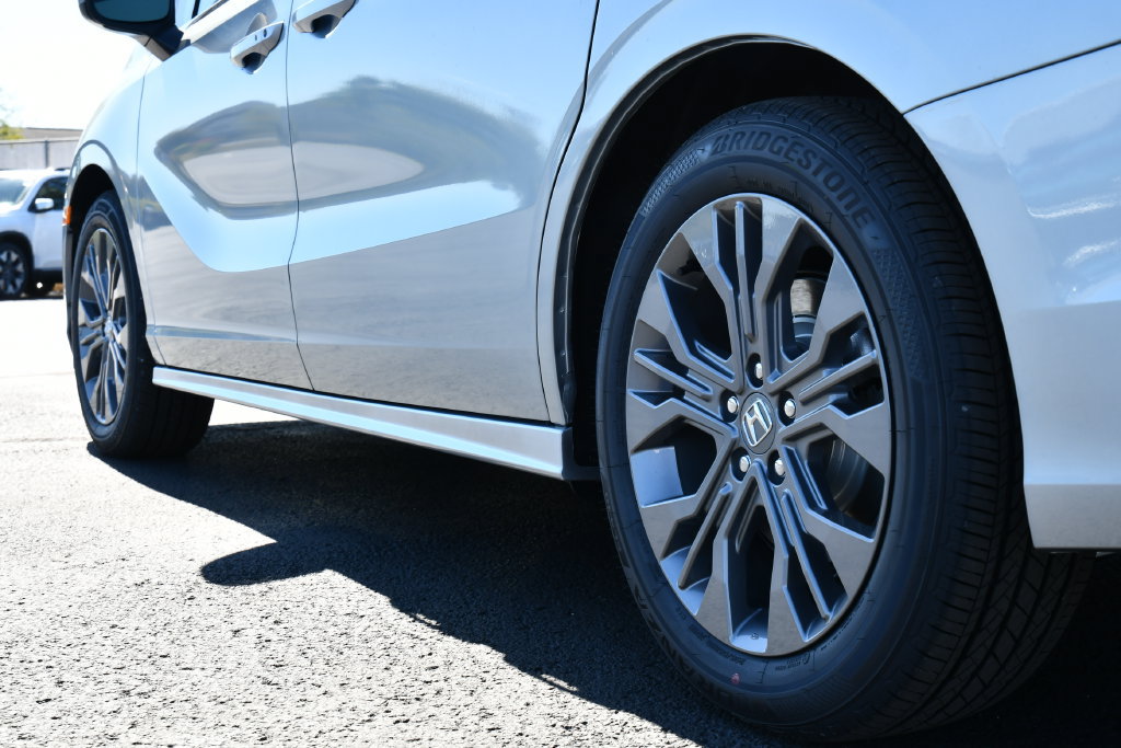New 2027 Honda Odyssey Touring image 10