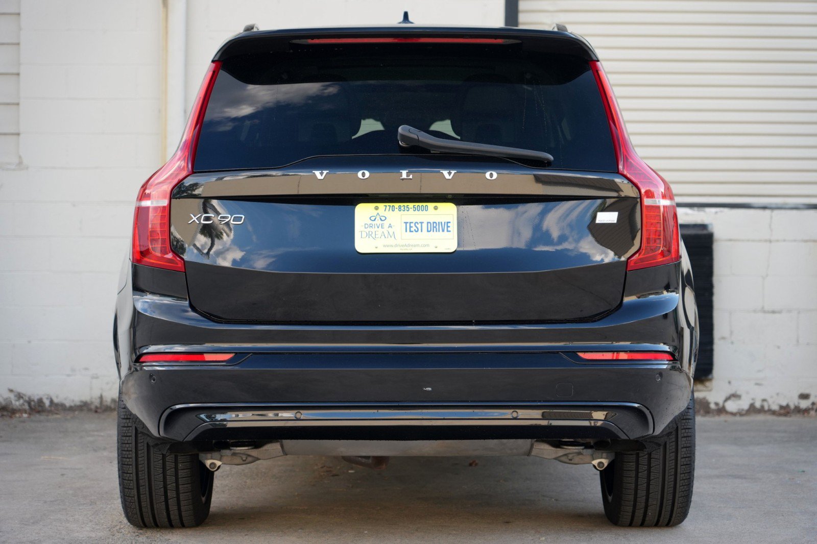 Used 2023 Volvo XC90 T8 Plus AWD/4WD image 11