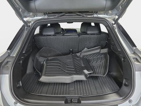 Used 2025 Chevrolet Equinox EV RS image 29