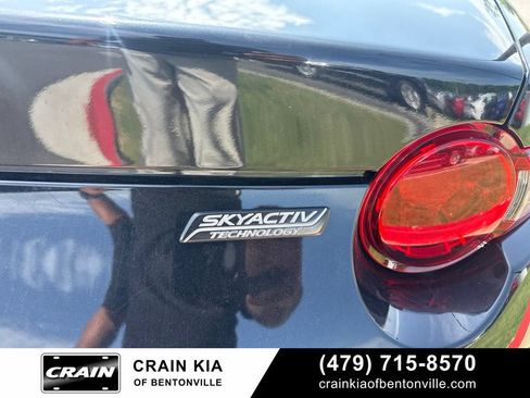 Used 2017 MAZDA MX-5 Miata RF Grand Touring RWD image 14