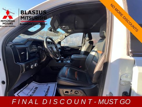 Used 2022 GMC Sierra 1500 AT4 w/ AT4 Premium Package image 11