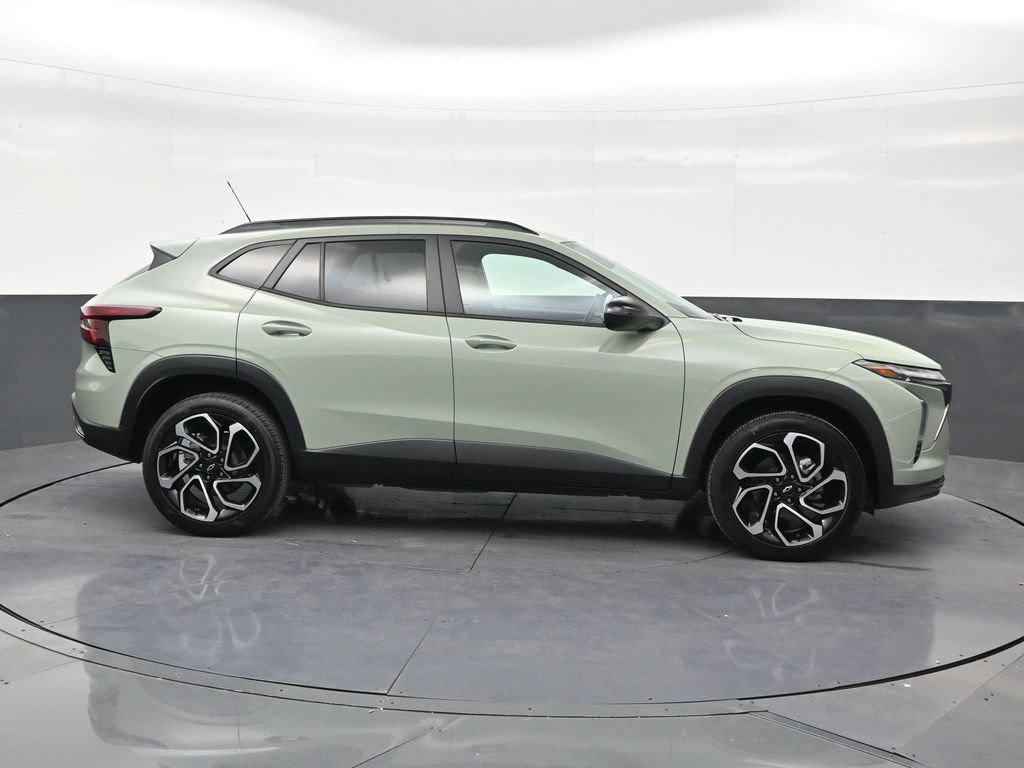 Used 2024 Chevrolet Trax RS FWD image 6