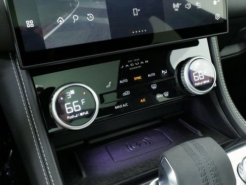 Used 2025 Jaguar F-PACE R-Dynamic S image 69